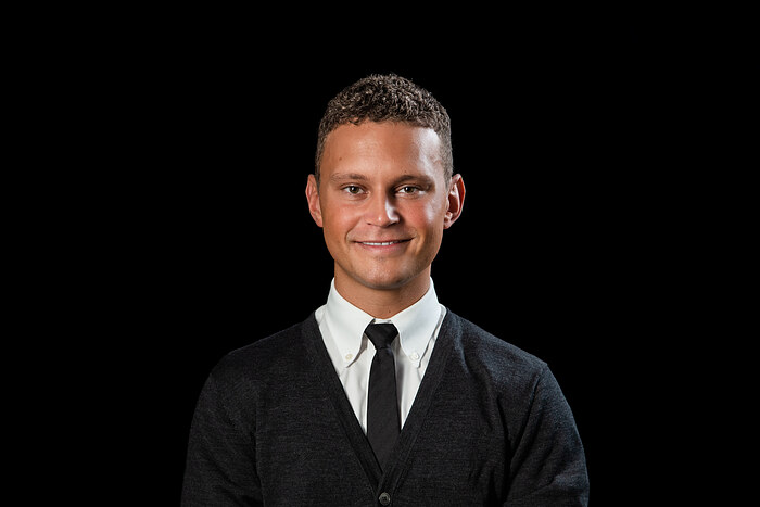 Christian Vector Frig, Salg