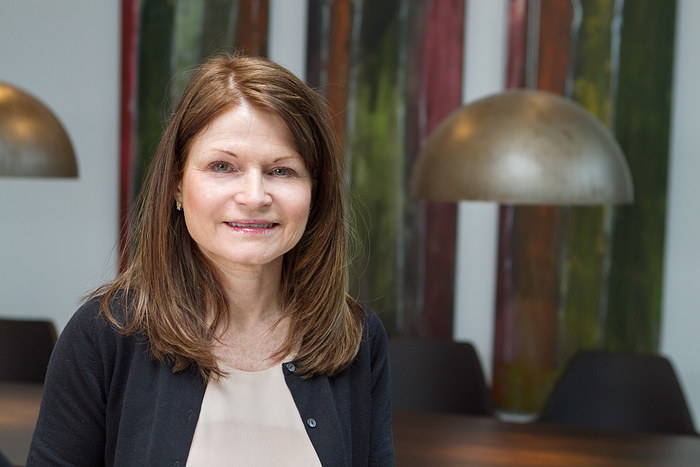 Anette Uttenthal, Indehaver/ Ejendomsmægler MDE